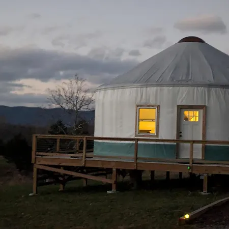 Appartement Magical-Upscale-Yurt-Private-View-Hot Tub-Fire Pit